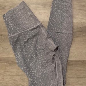 CLEANOUT - Lululemon Align Leggings 28”
